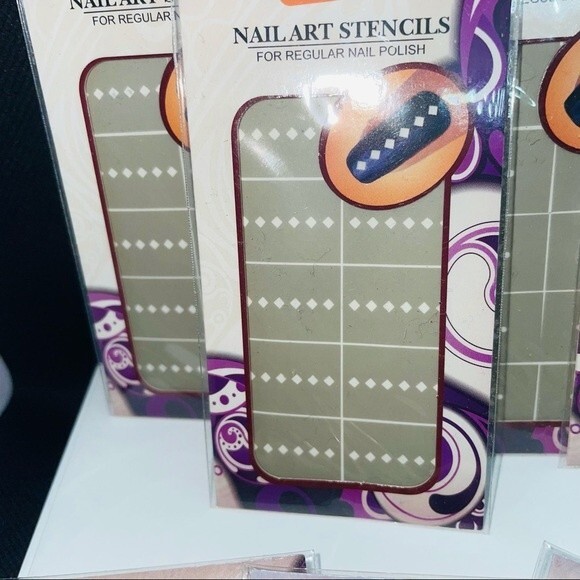 5pc Random Nail Art Stencils - Picture 3 of 3
